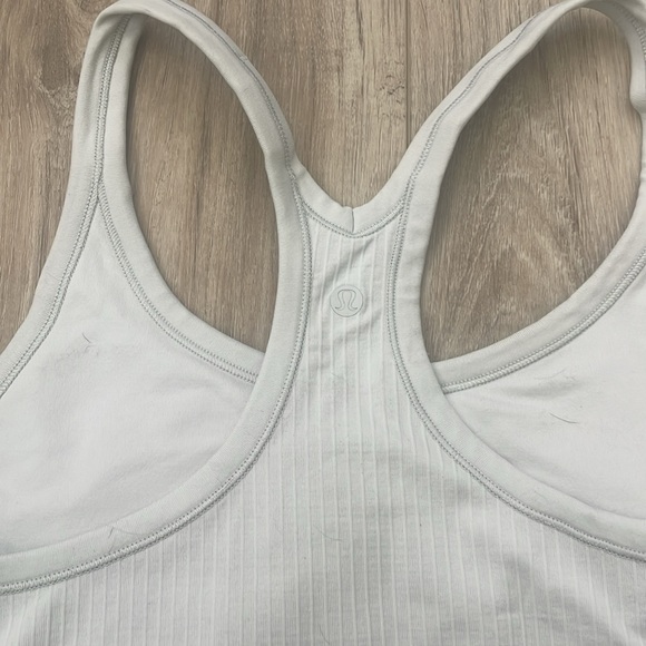 Lululemon tank - Picture 3 of 5